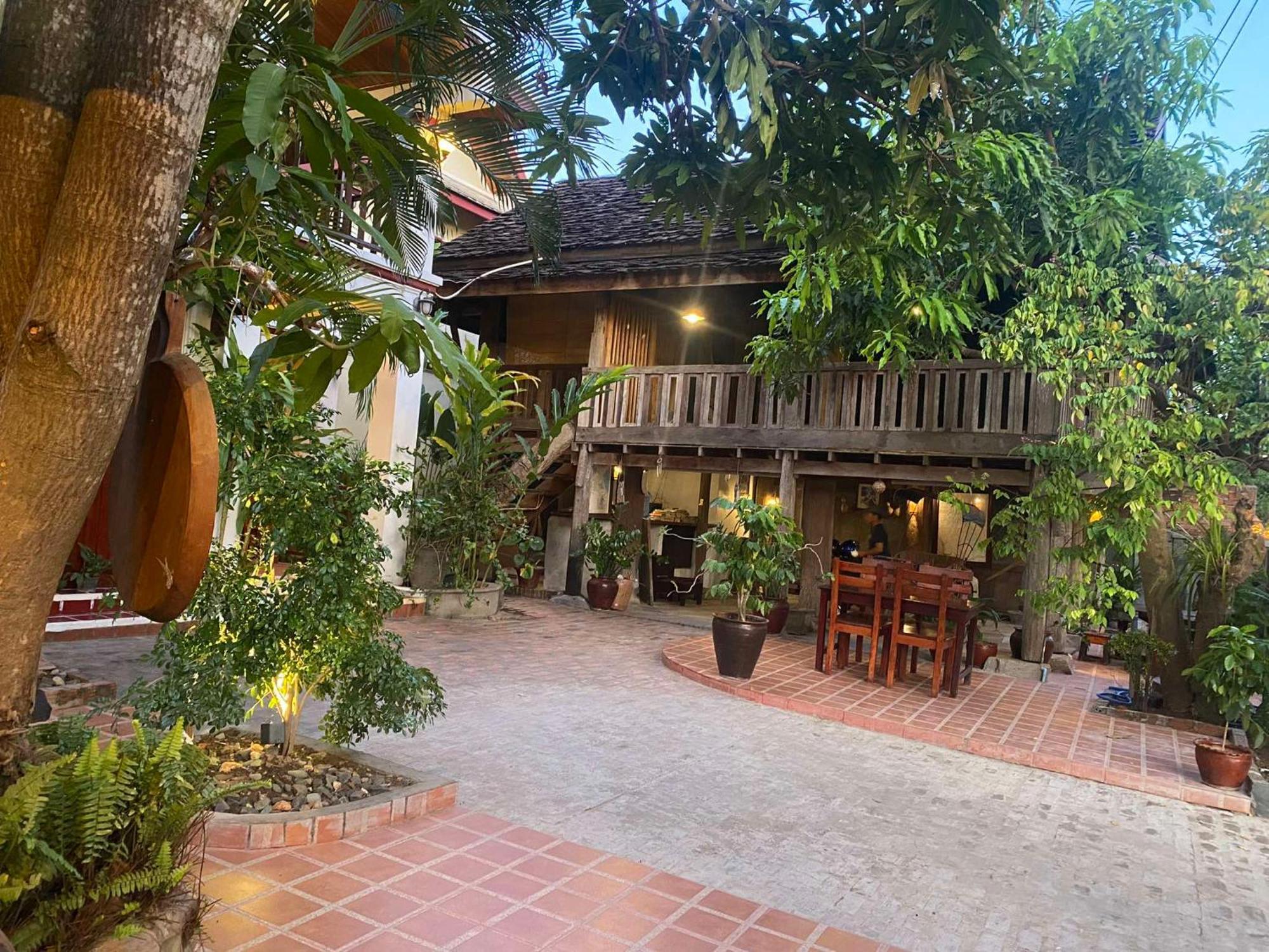Golden Sun Boutique Hotel Λουάνγκ Πραμπάνγκ Εξωτερικό φωτογραφία
