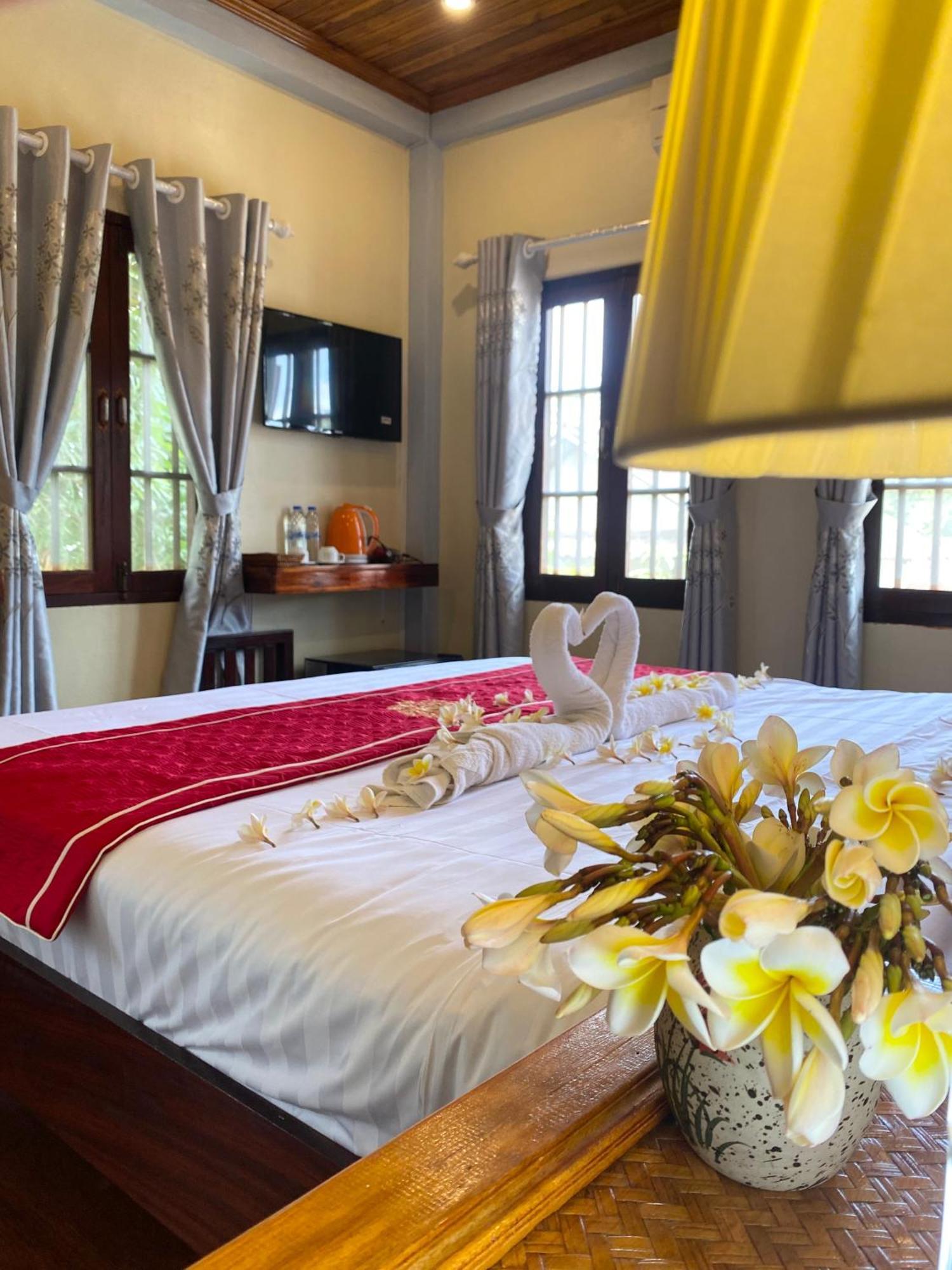 Golden Sun Boutique Hotel Λουάνγκ Πραμπάνγκ Εξωτερικό φωτογραφία